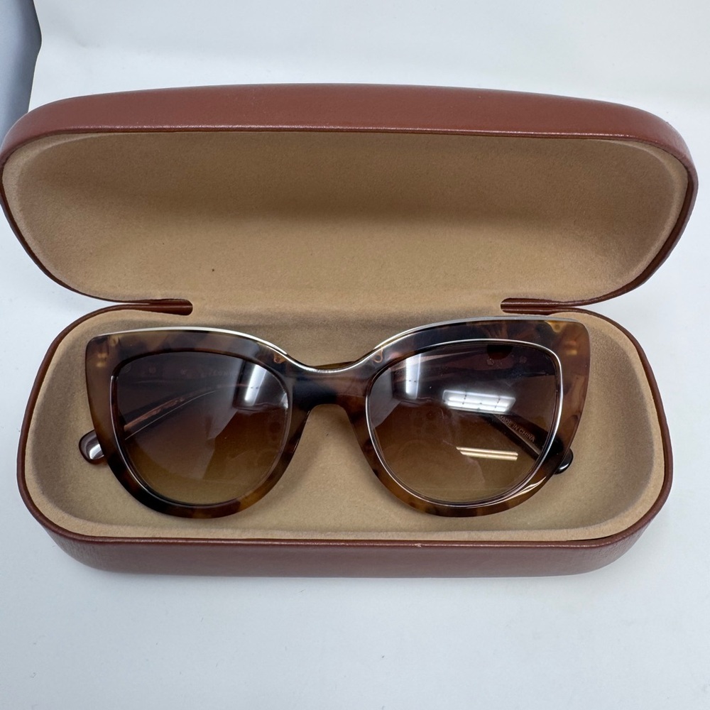 Longchamp Cat Eye Sunglasses LO686S 518 Red Havana 51mm With Case